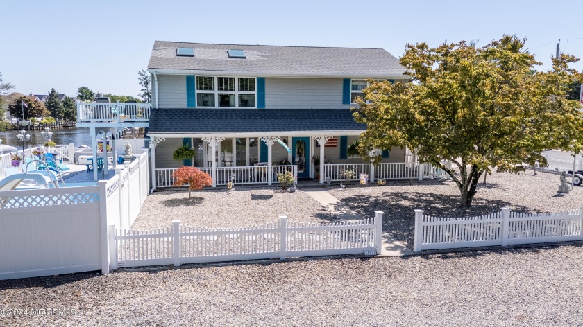 Welcome to West Island Drive! Waterfront living at it's finest - Beach Home for sale in Bayville, New Jersey on Beachhouse.com