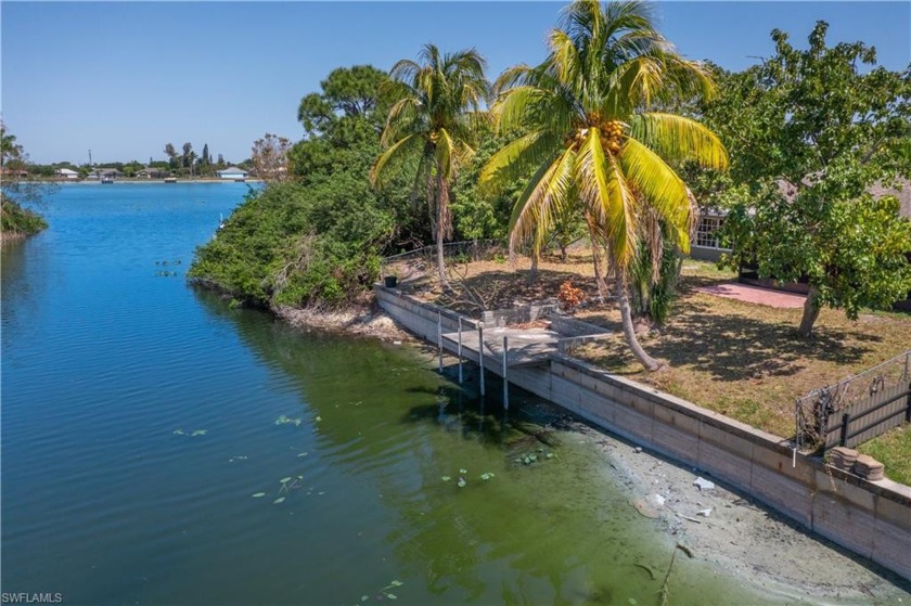PRICED TO SELL!!!!   


Enjoy the best that Cape Coral has to - Beach Home for sale in Cape Coral, Florida on Beachhouse.com