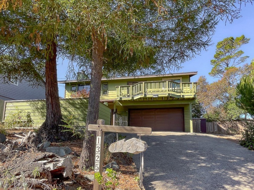 Hidden Cambria Retreat!! Discover this secluded gem nestled in - Beach Home for sale in Cambria, California on Beachhouse.com