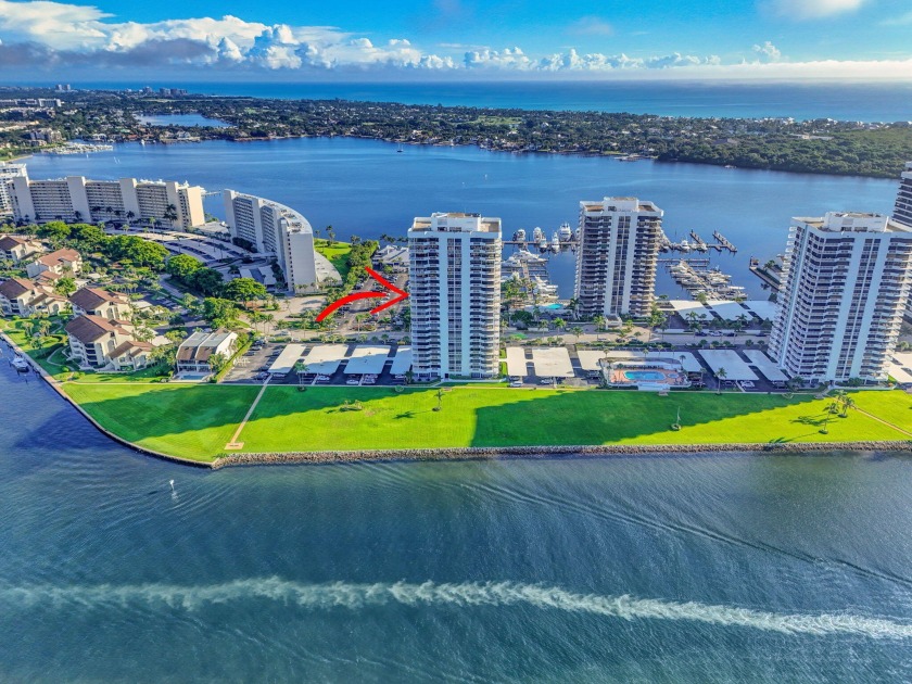 Breathtaking corner residence with 2,500+ sq. ft. and sweeping - Beach Condo for sale in North Palm Beach, Florida on Beachhouse.com