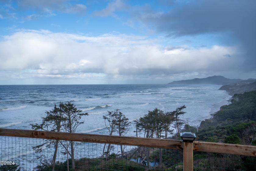 Enjoy stunning edge of the world views from this ocean front - Beach Home for sale in Newport, Oregon on Beachhouse.com
