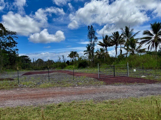 Looking for acreage on the Big Island of Hawaii? Look no further - Beach Acreage for sale in Kurtistown, Hawaii on Beachhouse.com