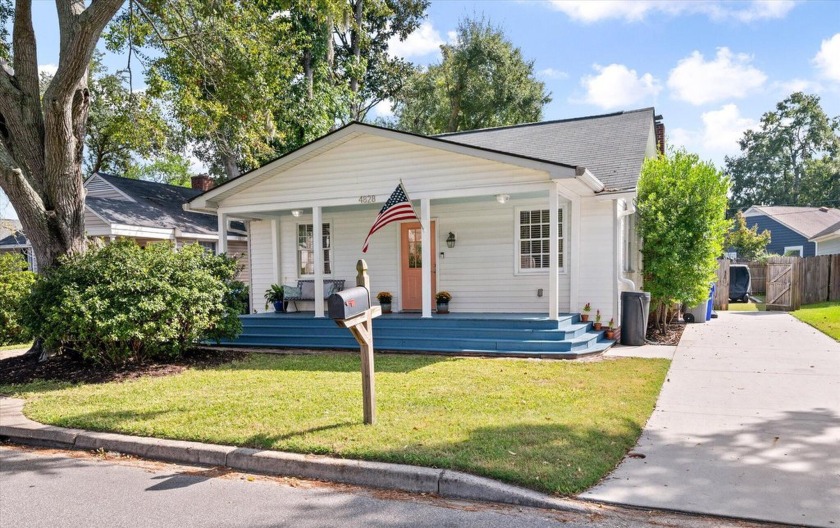 Welcome to this lovely and beautifully maintained bungalow-style - Beach Home for sale in North Charleston, South Carolina on Beachhouse.com