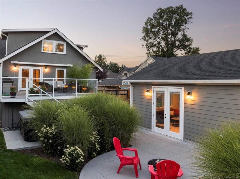 Rare opportunity in Oak Bay! This transformed character home - Beach Home for sale in Oak Bay, BC on Beachhouse.com