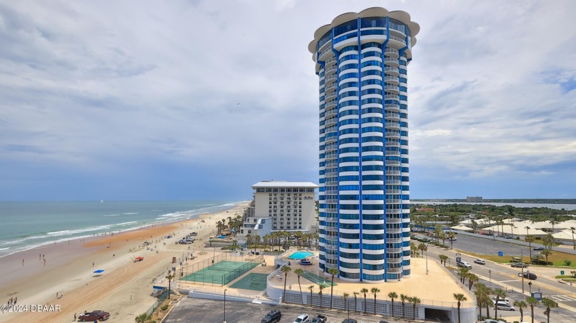 A stunning condo located on the 25th floor Peck Plaza, in - Beach Condo for sale in Daytona Beach Shores, Florida on Beachhouse.com