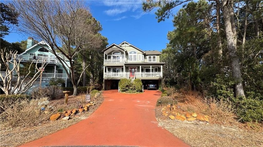 Custom-built 3,467 sq ft home in Villages at Ocean Hill - Beach Home for sale in Corolla, North Carolina on Beachhouse.com