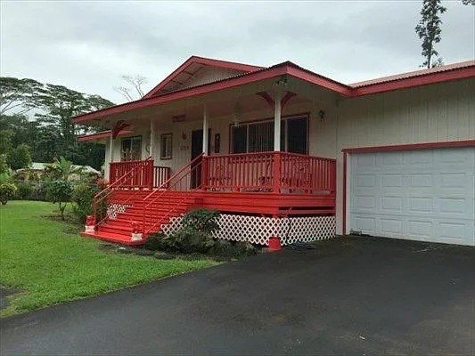 Beautiful Home in Hawaiian Beaches! This beautiful home sits on - Beach Home for sale in Pahoa, Hawaii on Beachhouse.com