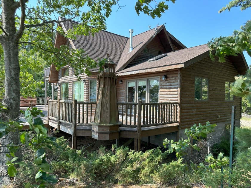 PRICE REDUCED - MOTIVATED SELLERS! CUSTOM-BUILT LOG HOME on 105' - Beach Home for sale in Paradise, Michigan on Beachhouse.com