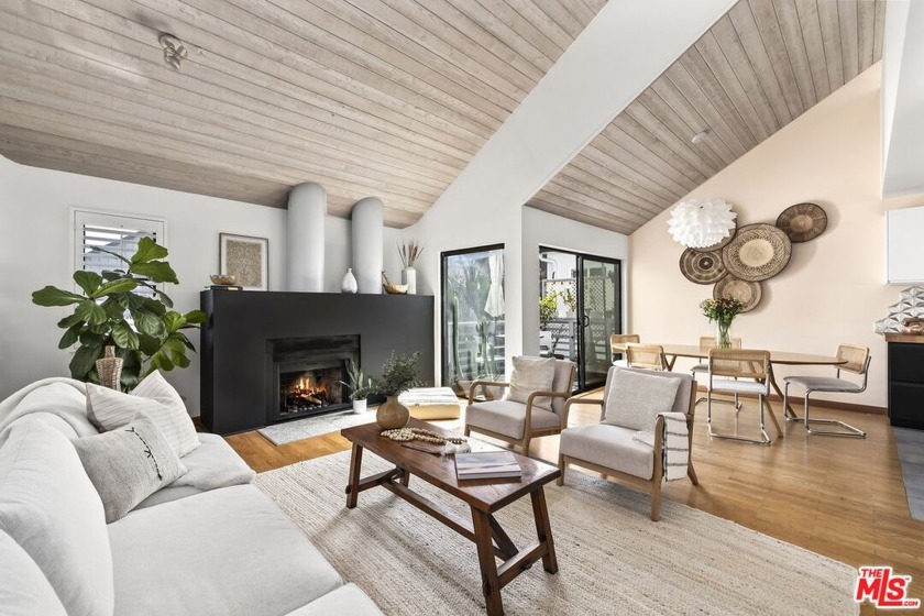Offered fully furnished and just moments to the beach and iconic - Beach Home for sale in Venice, California on Beachhouse.com