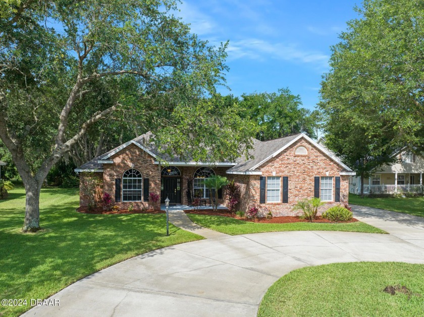 NEW PRICE!! SOUGHT AFTER ORMOND LAKES... Custom built brick - Beach Home for sale in Ormond Beach, Florida on Beachhouse.com