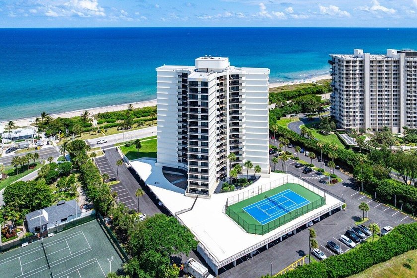 Enjoy stunning OCEAN AND INTRACOASTAL VIEWS from this lower - Beach Condo for sale in Boca Raton, Florida on Beachhouse.com