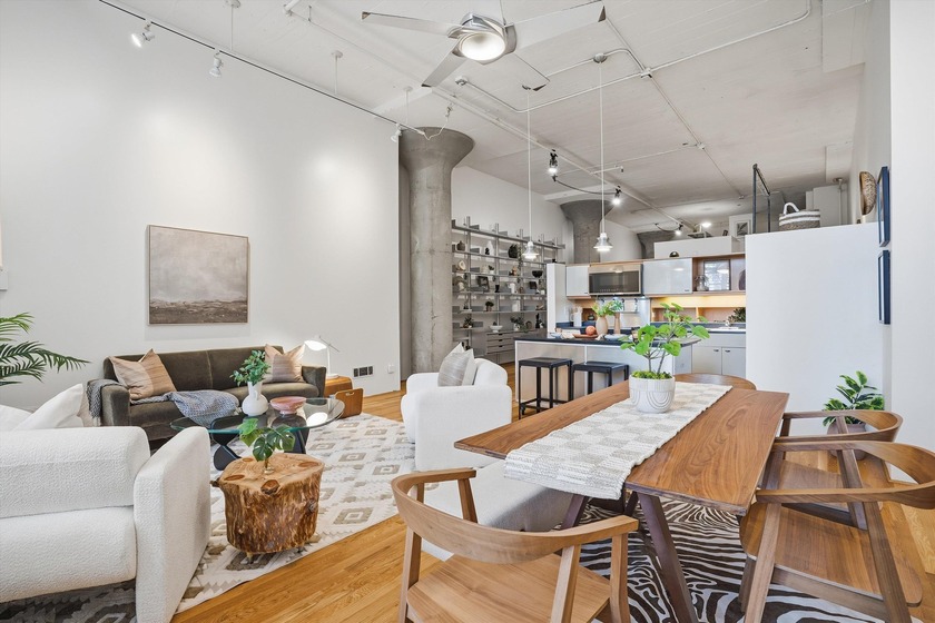 Here is your opportunity to own a rarely available west-facing - Beach Condo for sale in Emeryville, California on Beachhouse.com