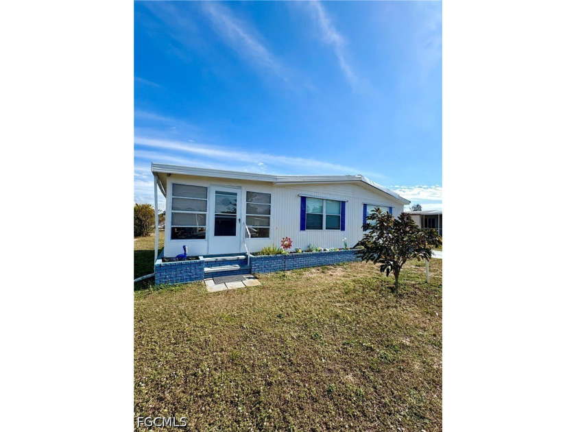 Discover comfort and convenience in this spacious manufactured - Beach Home for sale in North Fort Myers, Florida on Beachhouse.com