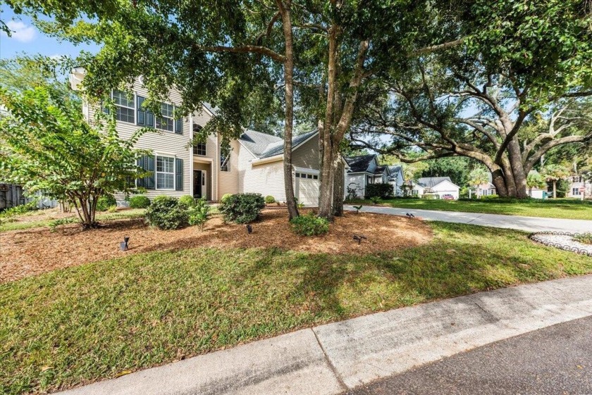 This exceptionally maintained home with many recent upgrades and - Beach Home for sale in Mount Pleasant, South Carolina on Beachhouse.com