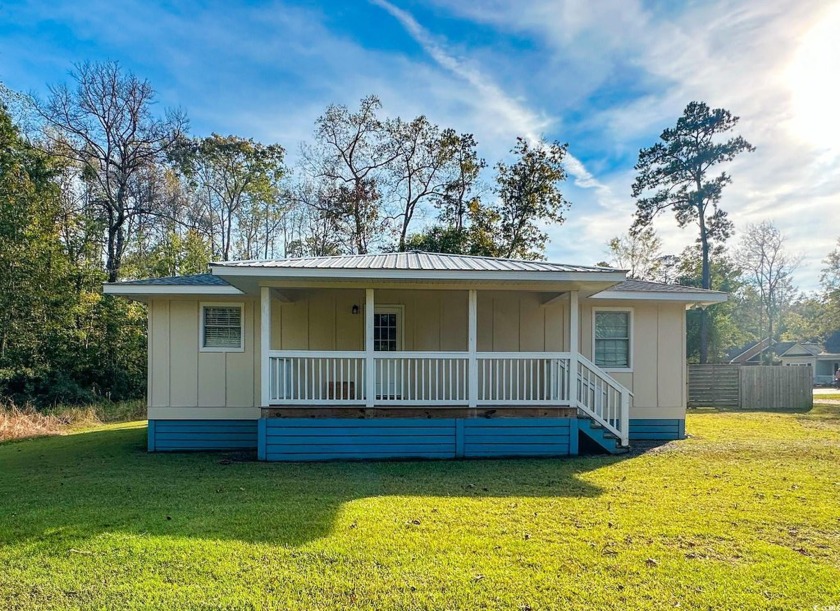 245 Brace Drive in Pawleys Island is a charming cottage where - Beach Home for sale in Pawleys Island, South Carolina on Beachhouse.com