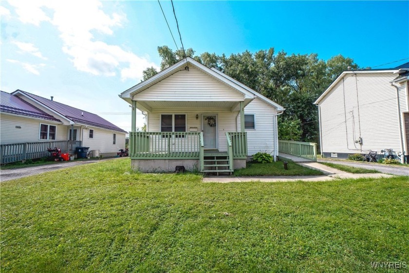 This spacious 4-bedroom, 1.5- bath ranch offers the ease of - Beach Home for sale in Buffalo, New York on Beachhouse.com