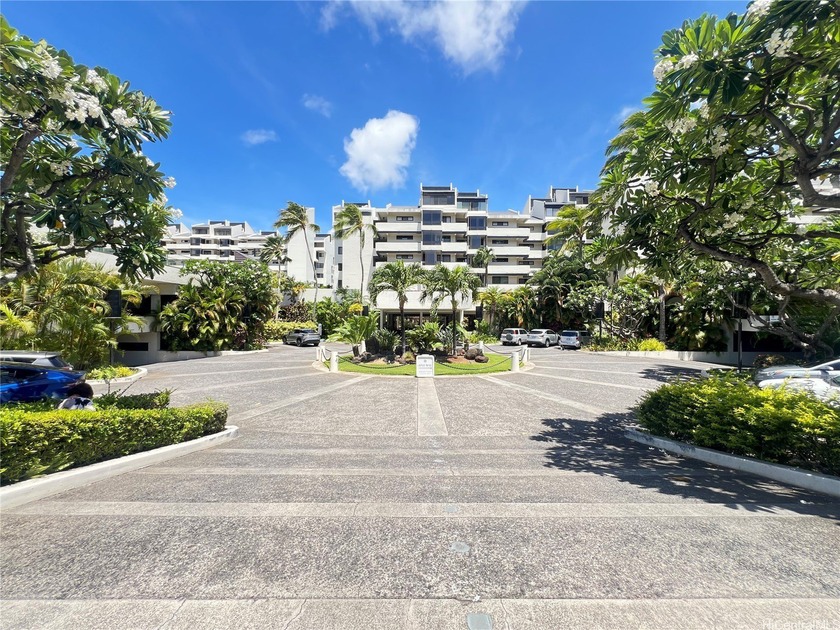 Motivated Seller. Priced below assessed value and according to - Beach Condo for sale in Honolulu, Hawaii on Beachhouse.com