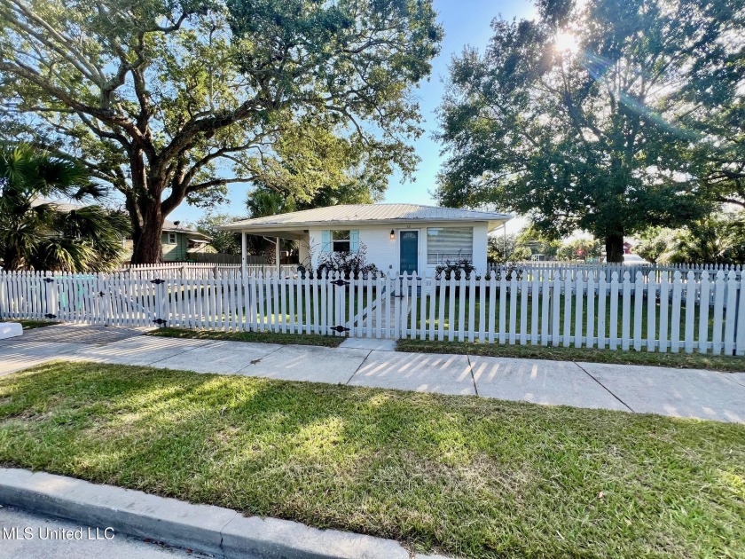 Turnkey Beachside Duplex - Fully Furnished & Full of Potential! - Beach Home for sale in Gulfport, Mississippi on Beachhouse.com