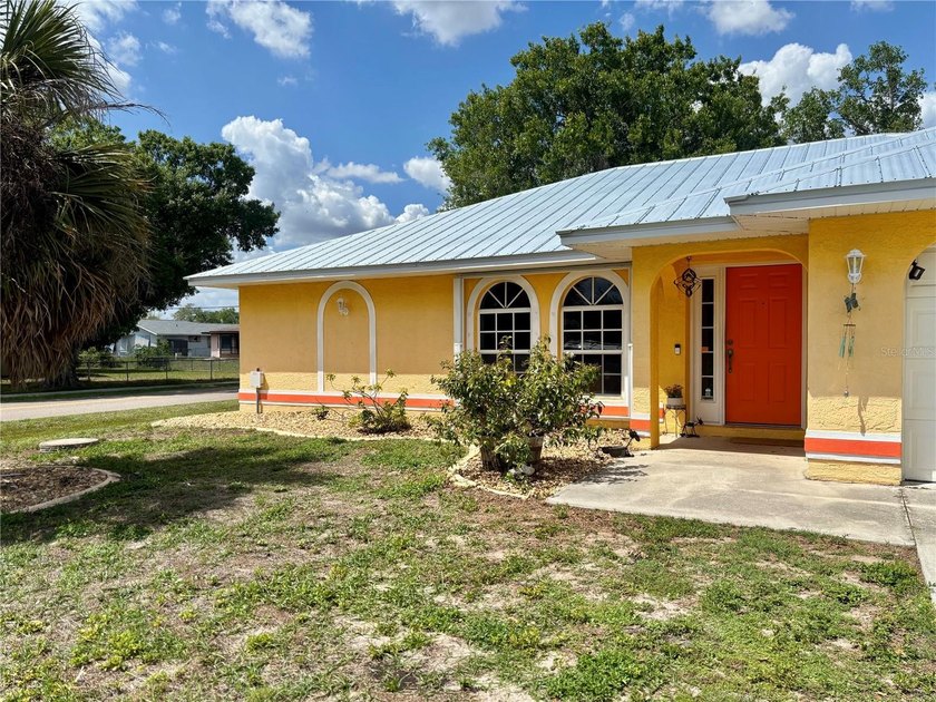 Come and see what I see!  This well kept, one owner custom built - Beach Home for sale in Punta Gorda, Florida on Beachhouse.com
