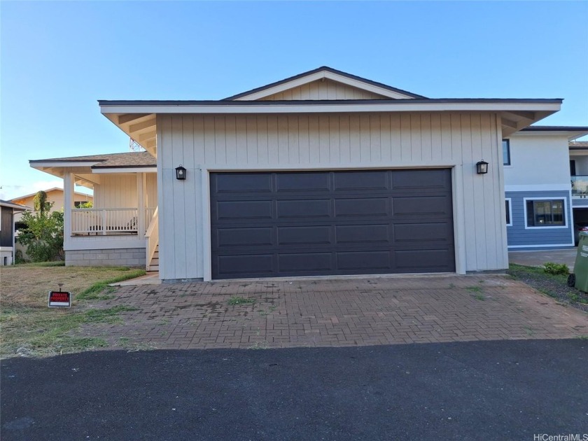 This *well built* lovely home, w/ high ceiling, in a quiet - Beach Home for sale in Wahiawa, Hawaii on Beachhouse.com