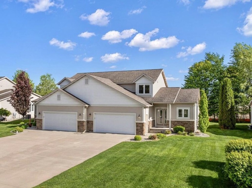 Meticulously maintained by the original owner, this spacious - Beach Condo for sale in Muskegon, Michigan on Beachhouse.com