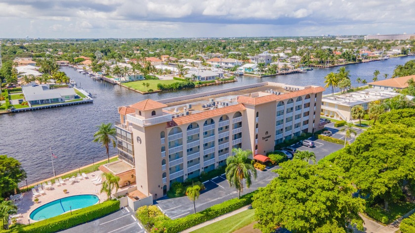 This luxurious first floor corner unit offers stunning direct - Beach Condo for sale in Deerfield Beach, Florida on Beachhouse.com