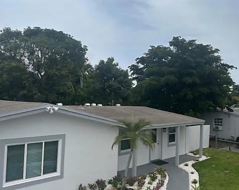 Beautifully renovated 4-bedroom, 2-bath home with a spacious - Beach Home for sale in Pompano Beach, Florida on Beachhouse.com