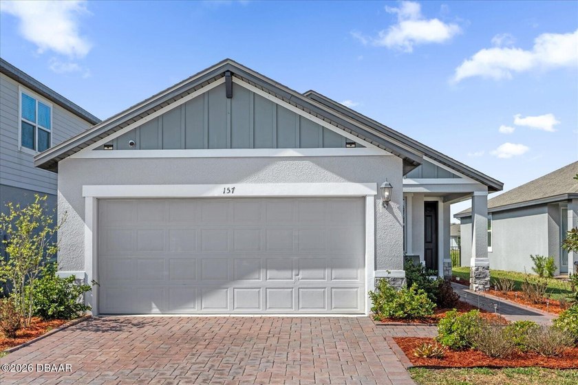 Beautiful lakefront home located in the highly desirable LPGA - Beach Home for sale in Daytona Beach, Florida on Beachhouse.com