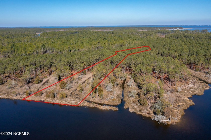 Waterfront lot on a navigable waterway!  Come build your next - Beach Acreage for sale in Aurora, North Carolina on Beachhouse.com