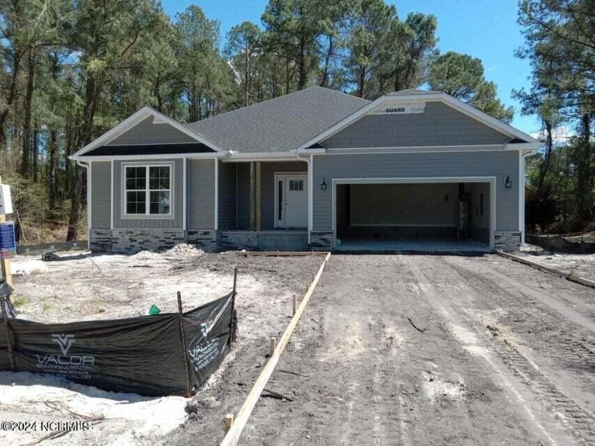 This beautiful 1902 SF - one-story home is under construction - Beach Home for sale in New Bern, North Carolina on Beachhouse.com