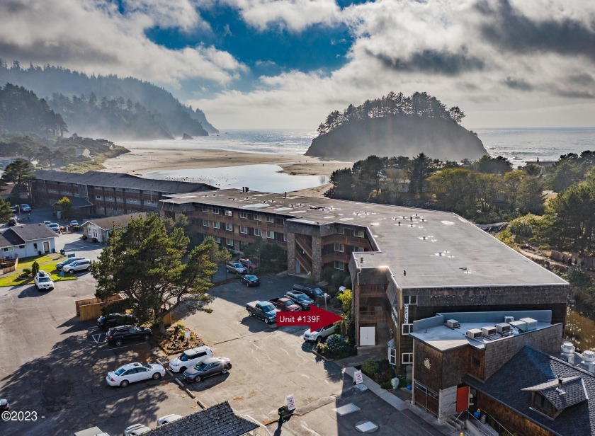 JUST IN TIME for your summer plans at the beach!   UPDATED - Beach Condo for sale in Neskowin, Oregon on Beachhouse.com