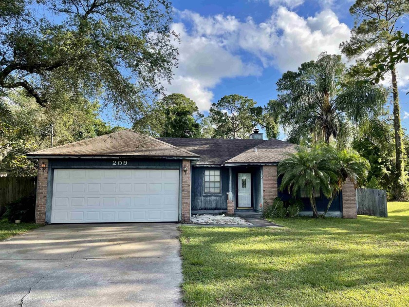 Great Investment Opportunity! Spacious 3 Bedroom,2 Bath Pool - Beach Home for sale in St Augustine, Florida on Beachhouse.com