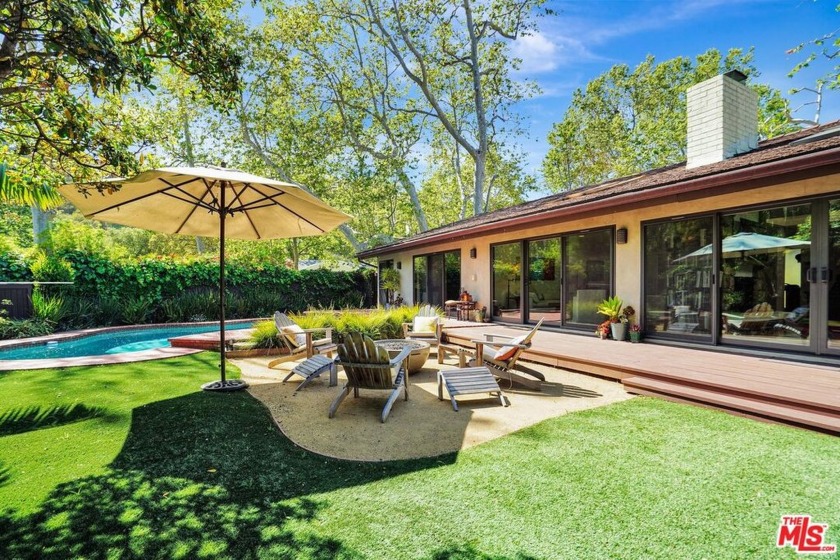 Enjoy the safe & peaceful setting that harkens back to an - Beach Home for sale in Malibu, California on Beachhouse.com