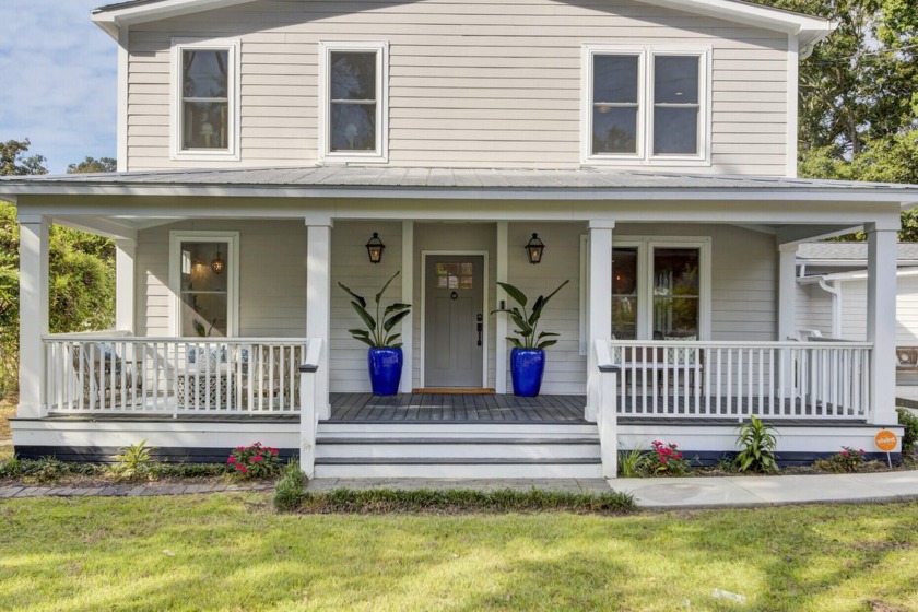 Nestled in the highly desirable James Island, this charming home - Beach Home for sale in Charleston, South Carolina on Beachhouse.com