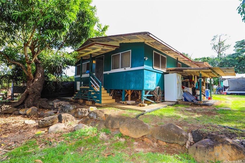 *The Little House on the Lo'i'*. Located in the heart of - Beach Home for sale in Haleiwa, Hawaii on Beachhouse.com