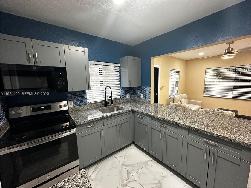 Turnkey Duplex Near Miami Design District - Updated - Beach Townhome/Townhouse for sale in Miami, Florida on Beachhouse.com