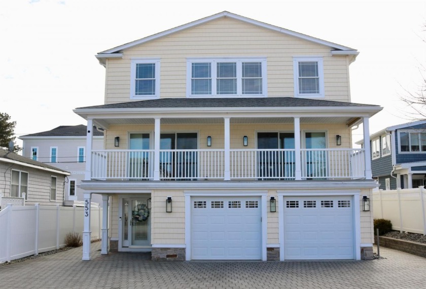 GREAT NEW PRICE !! Extraordinary 3 story beach home with - Beach Home for sale in Seabrook, New Hampshire on Beachhouse.com