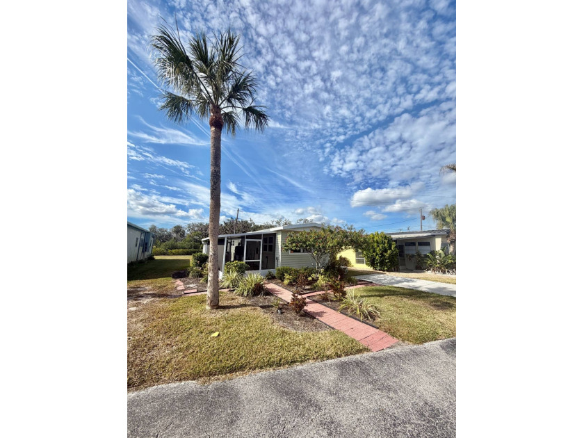 Discover the potential of waterfront living in the charming Palm - Beach Home for sale in Ellenton, Florida on Beachhouse.com