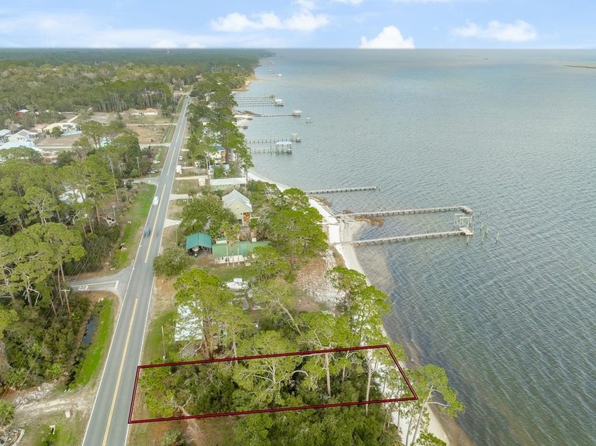 This home is the perfect place to build your Lanark beach home! - Beach Lot for sale in Lanark Village, Florida on Beachhouse.com