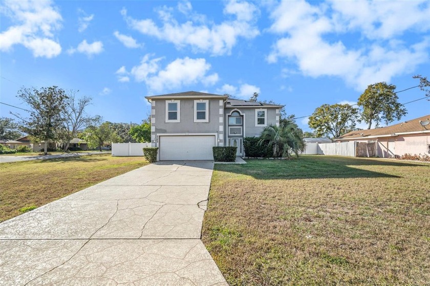 ** Affordable Pool Home **  

Welcome to Your Florida Home - - Beach Home for sale in Spring Hill, Florida on Beachhouse.com