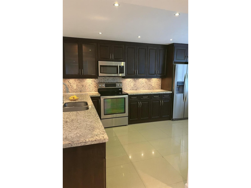 DON'T MISS THIS EXCELLENT OPPORTUNITY -- SELLER MOTIVATED!
 - Beach Condo for sale in Pembroke Pines, Florida on Beachhouse.com