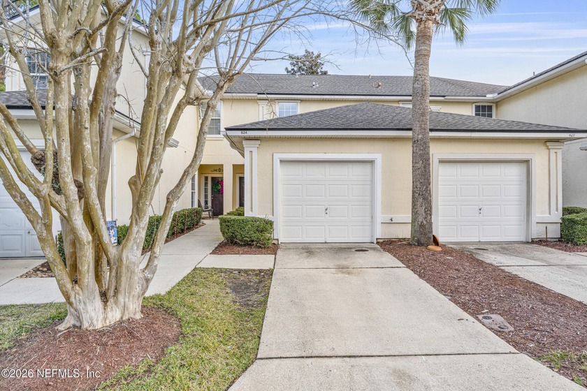 2-bedroom, 2.5-bath townhome in the gated Southern Creek - Beach Townhome/Townhouse for sale in Jacksonville, Florida on Beachhouse.com