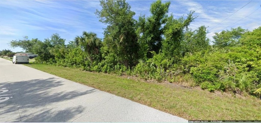 Great buildable lot located in the center of the fast growing - Beach Lot for sale in Englewood, Florida on Beachhouse.com