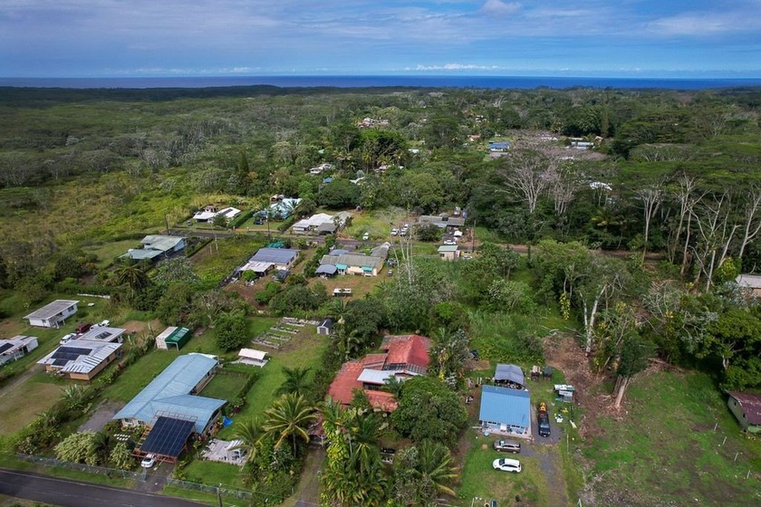 This spacious residence offers a perfect blend of modern comfort - Beach Home for sale in Pahoa, Hawaii on Beachhouse.com