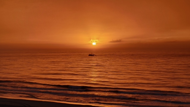 Spacious Oceanfront 5 Bedroom Condo Unit - Beach Vacation Rentals in Myrtle Beach, South Carolina on Beachhouse.com