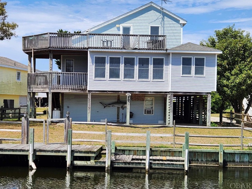 BOATERS!!! or ... WATER LOVERS! ... COLINGTON HARBOUR ... 75' ON - Beach Home for sale in Kill Devil Hills, North Carolina on Beachhouse.com