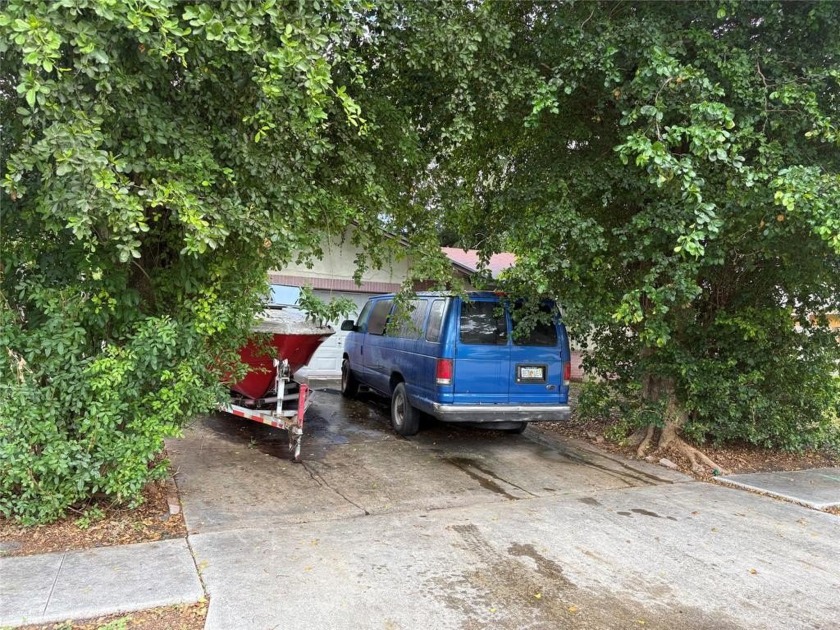 Unapproved short sale. Investor special. Home needs total - Beach Home for sale in West Palm Beach, Florida on Beachhouse.com