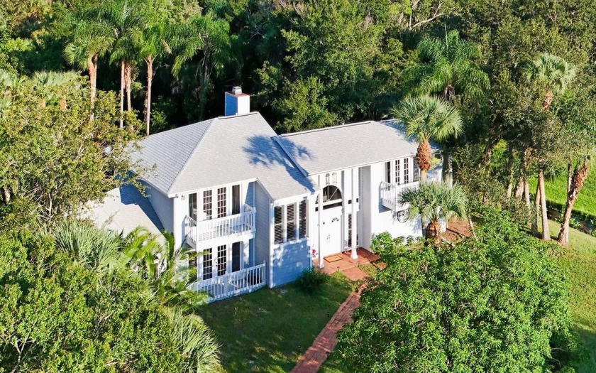 In the heart of Sarasota, Country Creek offers an incredible - Beach Home for sale in Sarasota, Florida on Beachhouse.com