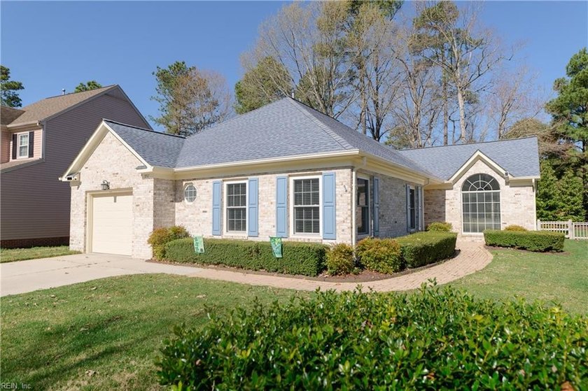Beautiful one-story home with vaulted ceilings in sought-after - Beach Home for sale in Newport News, Virginia on Beachhouse.com