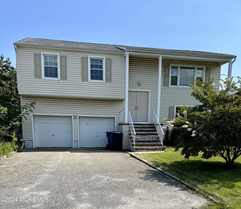 26 Mermaid Road - Beach Home for sale in Toms River, New Jersey on Beachhouse.com